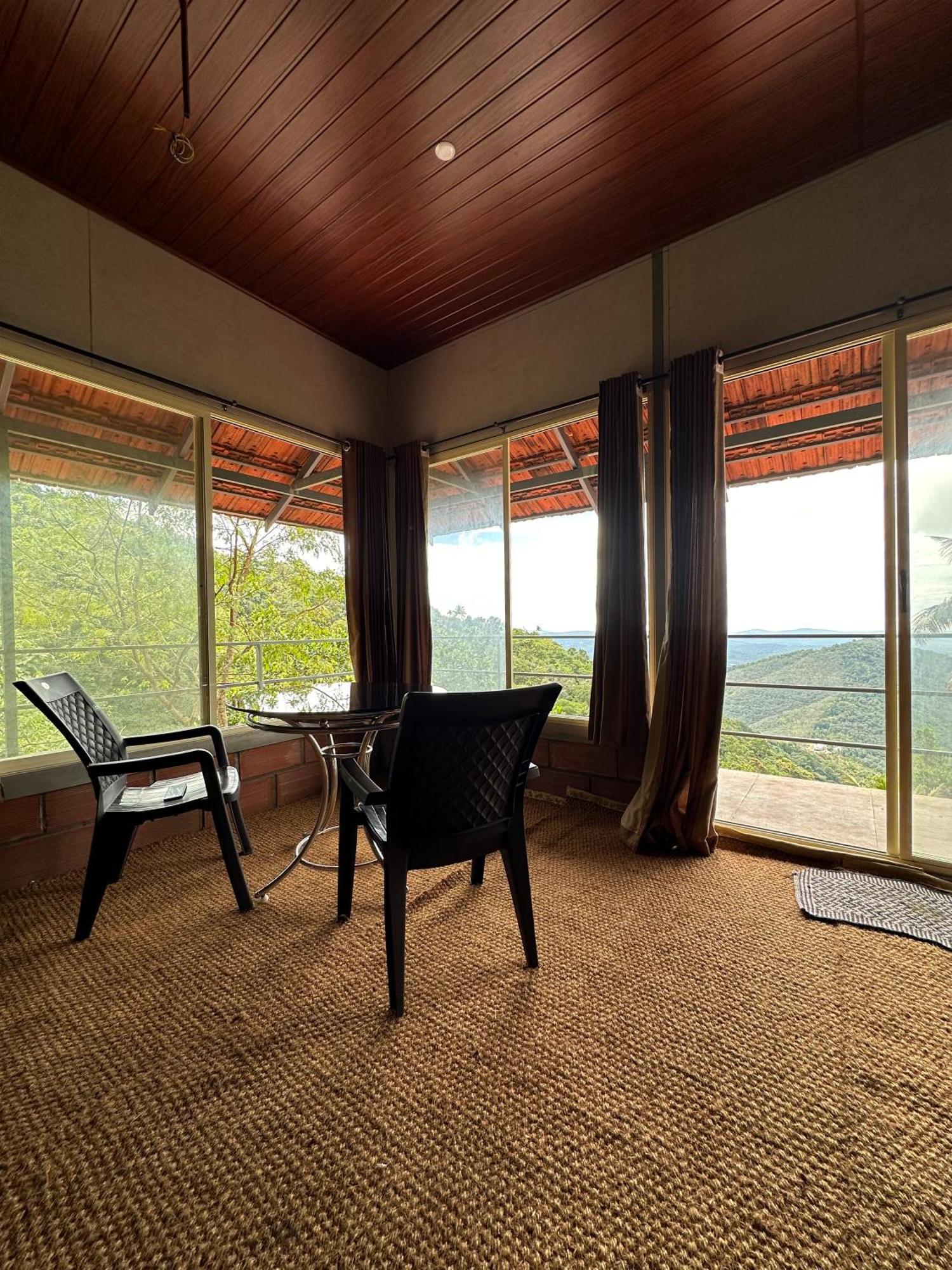 Sunset Valley Kerala Pool Resort - Serene Natural Forest Cottage Stay In Idukki With Sunrise & Sunset Panoramas, Natural Streams & Tranquil Summer Evenings Pīrmed Εξωτερικό φωτογραφία