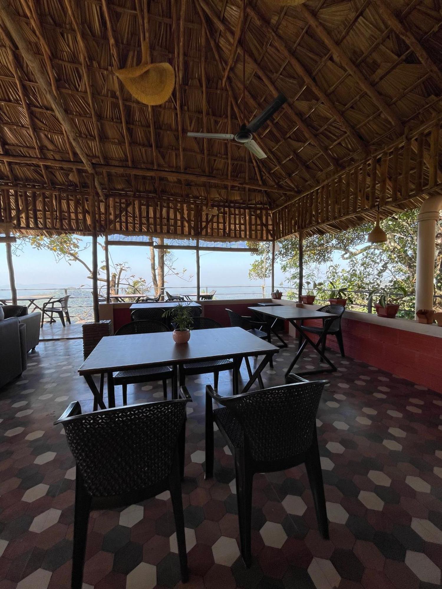 Sunset Valley Kerala Pool Resort - Serene Natural Forest Cottage Stay In Idukki With Sunrise & Sunset Panoramas, Natural Streams & Tranquil Summer Evenings Pīrmed Εξωτερικό φωτογραφία