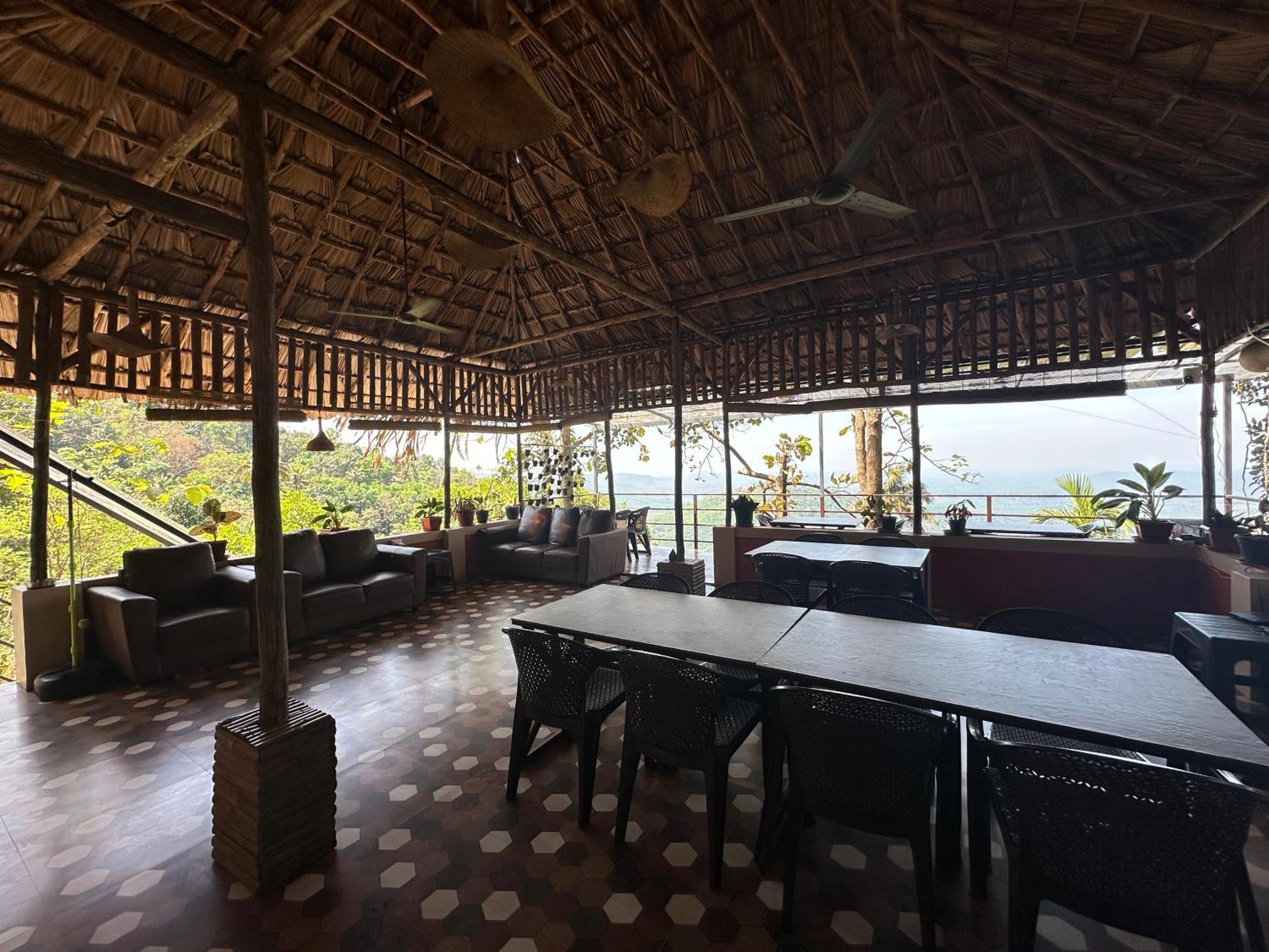 Sunset Valley Kerala Pool Resort - Serene Natural Forest Cottage Stay In Idukki With Sunrise & Sunset Panoramas, Natural Streams & Tranquil Summer Evenings Pīrmed Εξωτερικό φωτογραφία