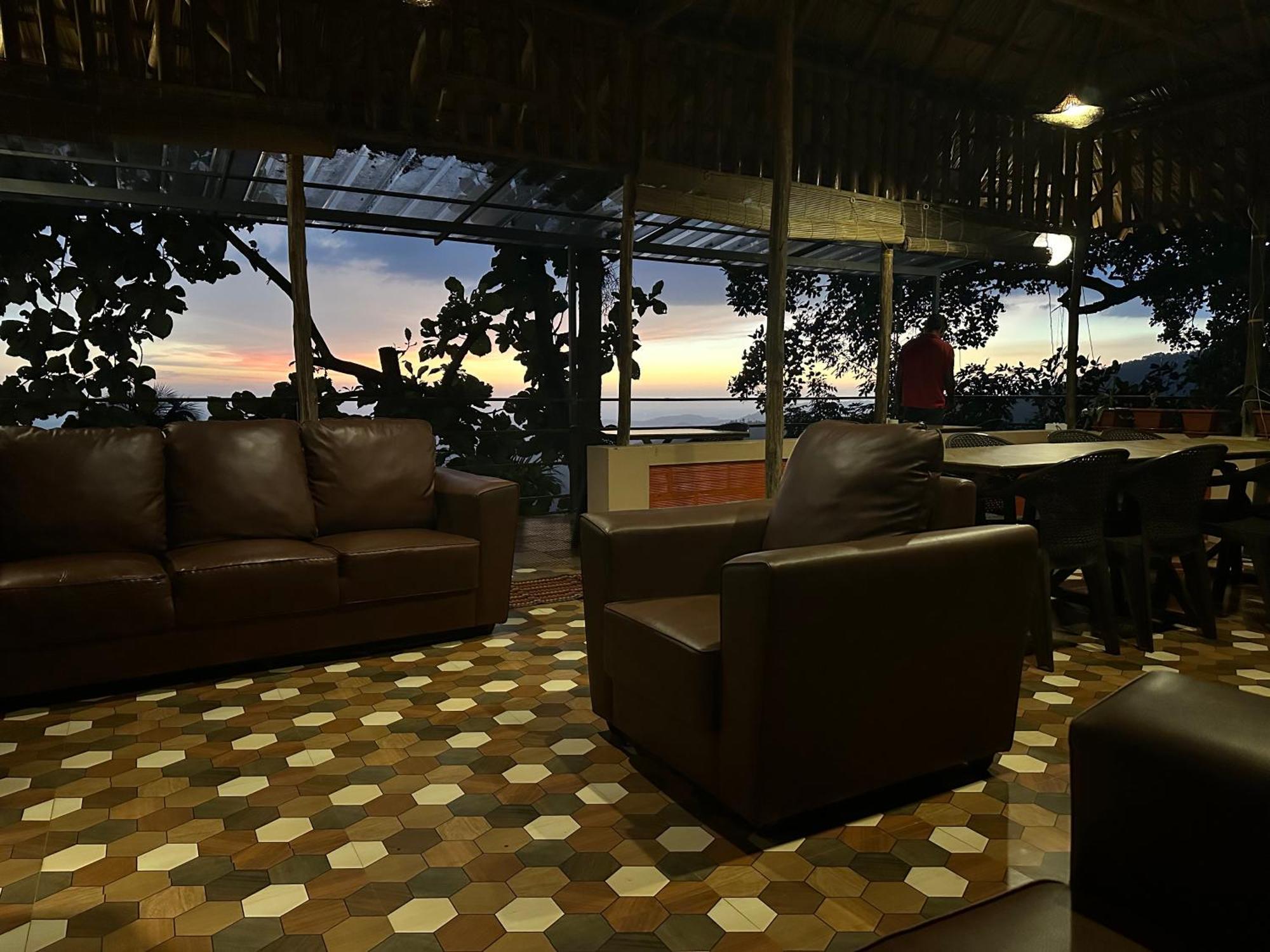 Sunset Valley Kerala Pool Resort - Serene Natural Forest Cottage Stay In Idukki With Sunrise & Sunset Panoramas, Natural Streams & Tranquil Summer Evenings Pīrmed Εξωτερικό φωτογραφία