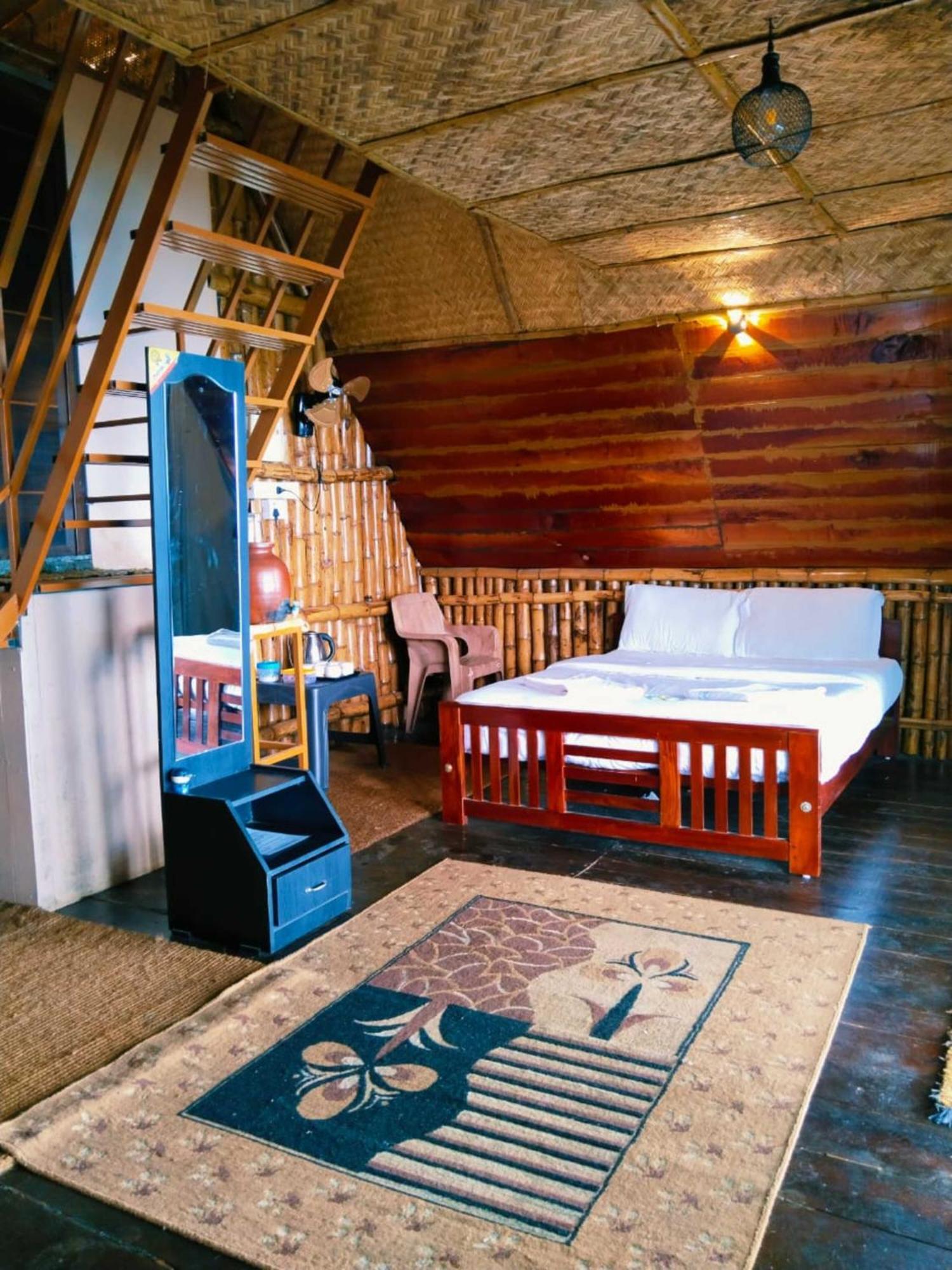 Sunset Valley Kerala Pool Resort - Serene Natural Forest Cottage Stay In Idukki With Sunrise & Sunset Panoramas, Natural Streams & Tranquil Summer Evenings Pīrmed Εξωτερικό φωτογραφία