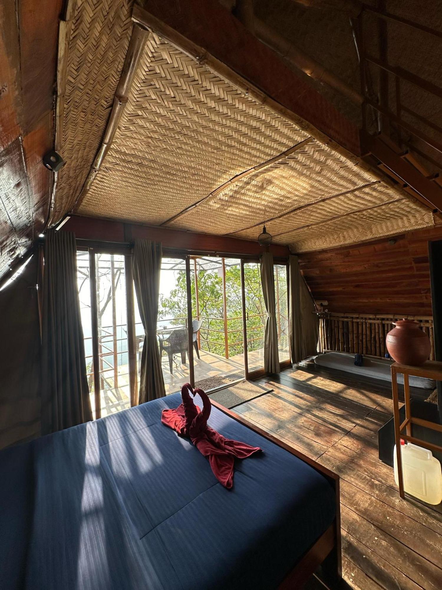 Sunset Valley Kerala Pool Resort - Serene Natural Forest Cottage Stay In Idukki With Sunrise & Sunset Panoramas, Natural Streams & Tranquil Summer Evenings Pīrmed Εξωτερικό φωτογραφία