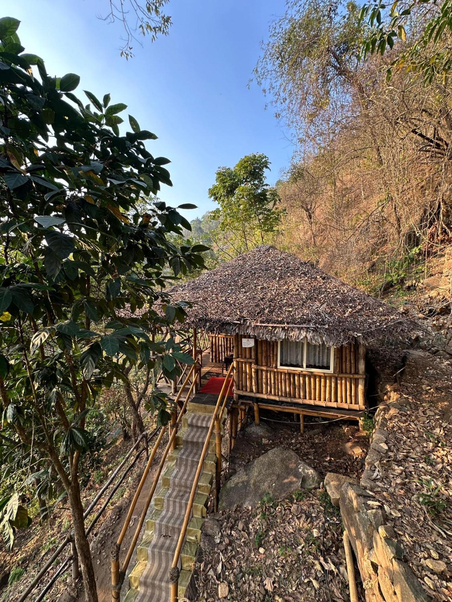 Sunset Valley Kerala Pool Resort - Serene Natural Forest Cottage Stay In Idukki With Sunrise & Sunset Panoramas, Natural Streams & Tranquil Summer Evenings Pīrmed Εξωτερικό φωτογραφία