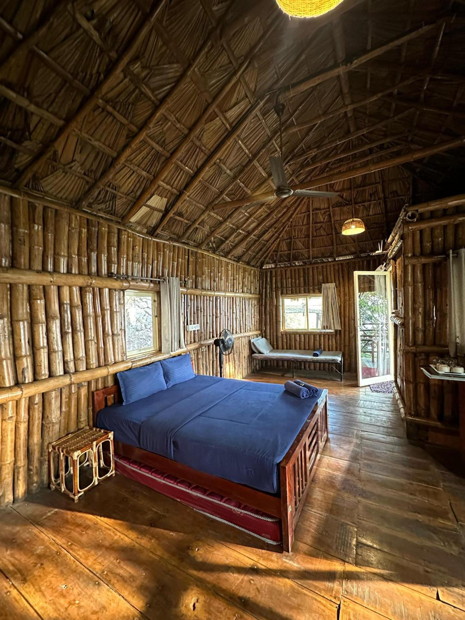Sunset Valley Kerala Pool Resort - Monsoon Forest Cottage Stay In Idukki With Private Waterfalls, Natural Streams & Breathtaking Views Pīrmed Εξωτερικό φωτογραφία