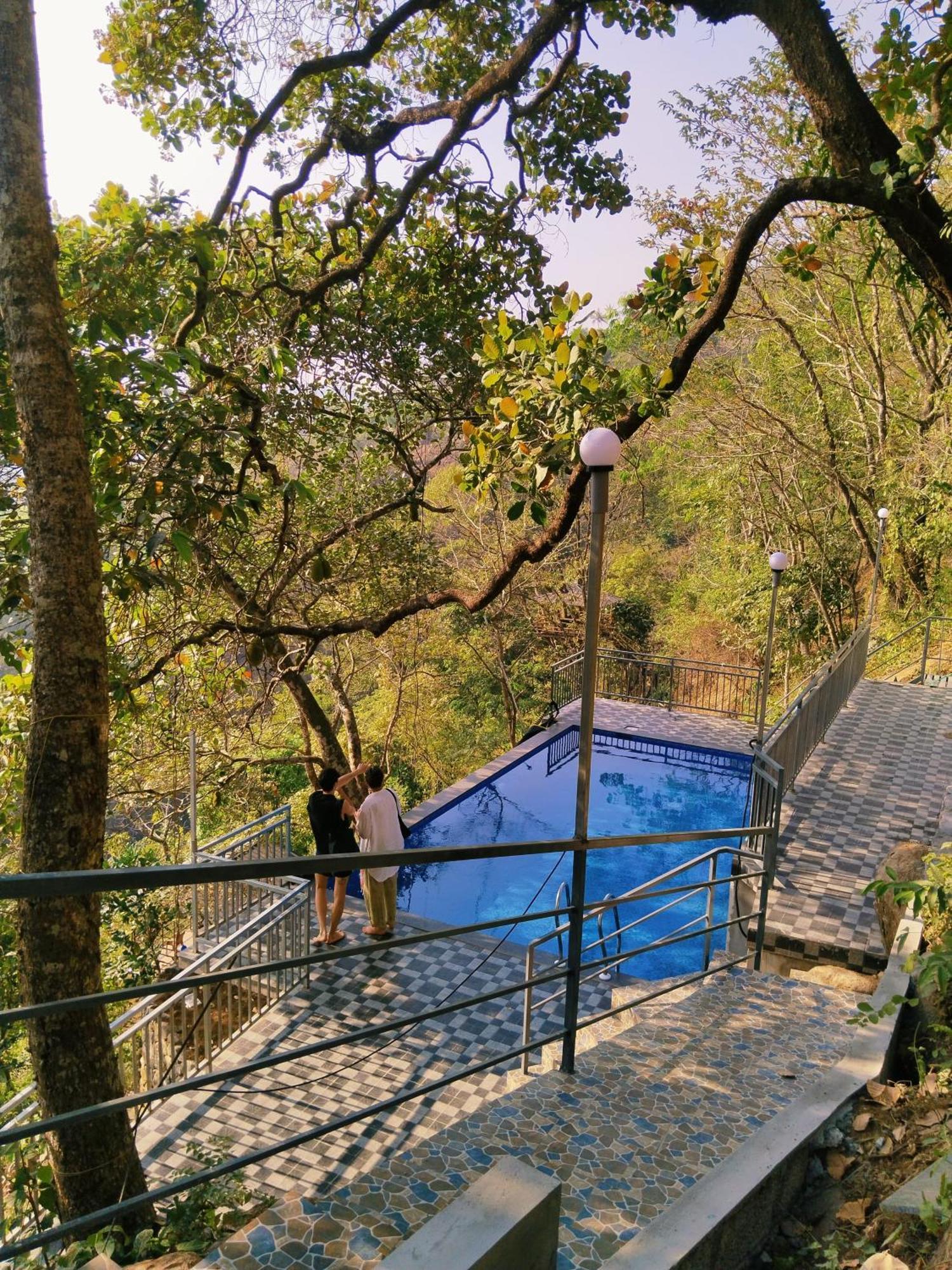 Sunset Valley Kerala Pool Resort - Serene Natural Forest Cottage Stay In Idukki With Sunrise & Sunset Panoramas, Natural Streams & Tranquil Summer Evenings Pīrmed Εξωτερικό φωτογραφία