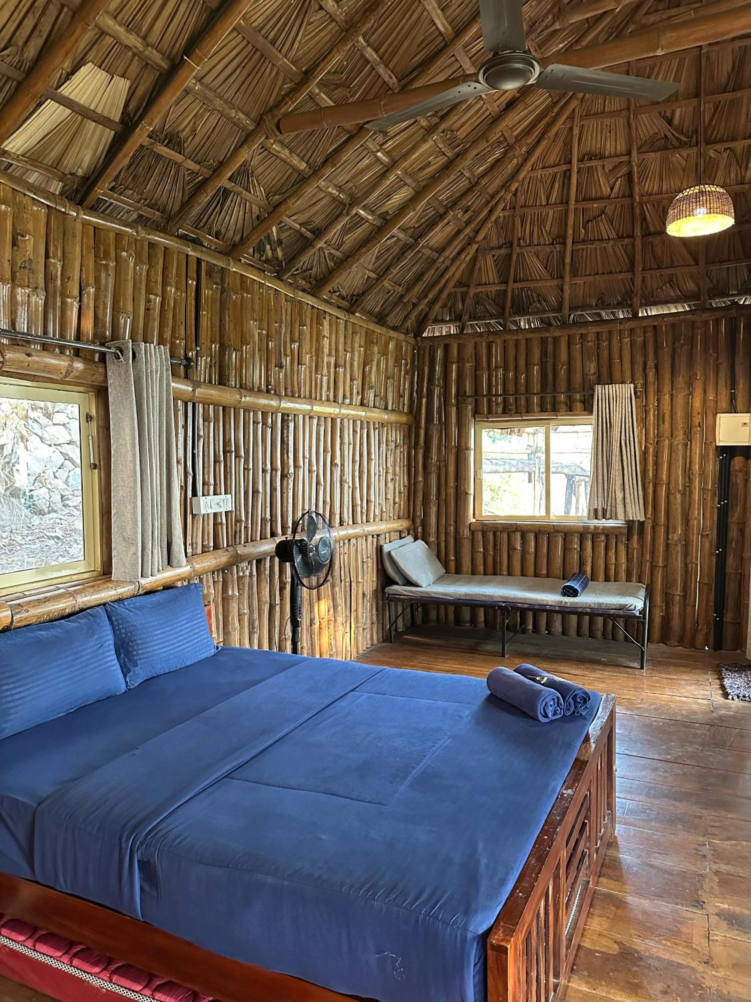 Sunset Valley Kerala Pool Resort - Serene Natural Forest Cottage Stay In Idukki With Sunrise & Sunset Panoramas, Natural Streams & Tranquil Summer Evenings Pīrmed Εξωτερικό φωτογραφία