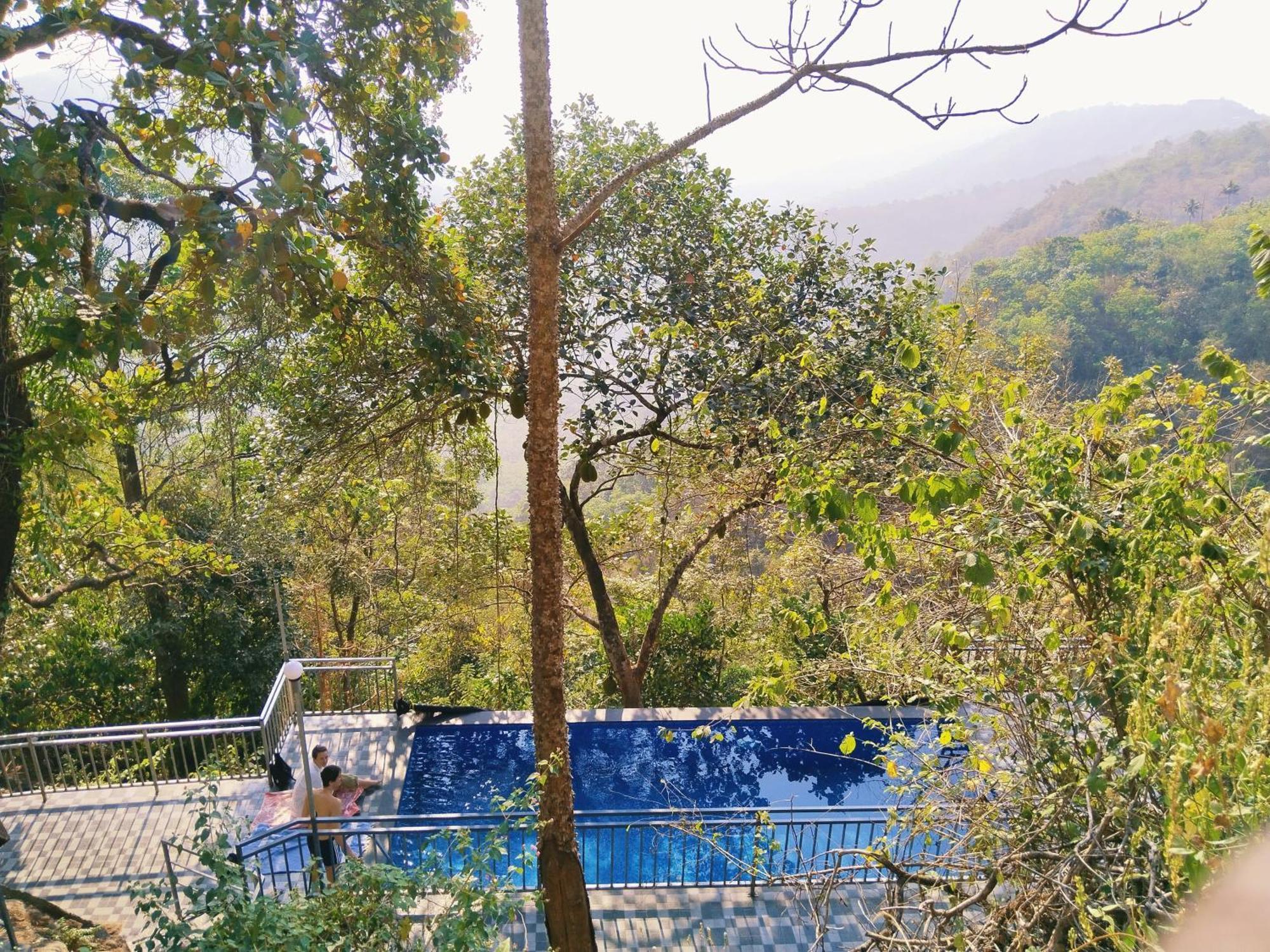 Sunset Valley Kerala Pool Resort - Serene Natural Forest Cottage Stay In Idukki With Sunrise & Sunset Panoramas, Natural Streams & Tranquil Summer Evenings Pīrmed Εξωτερικό φωτογραφία