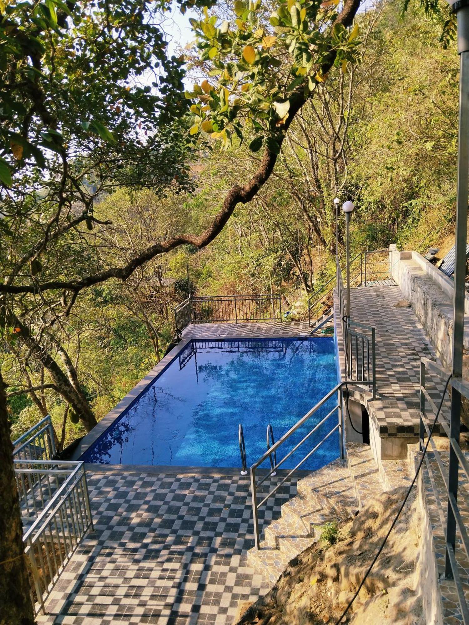 Sunset Valley Kerala Pool Resort - Serene Natural Forest Cottage Stay In Idukki With Sunrise & Sunset Panoramas, Natural Streams & Tranquil Summer Evenings Pīrmed Εξωτερικό φωτογραφία
