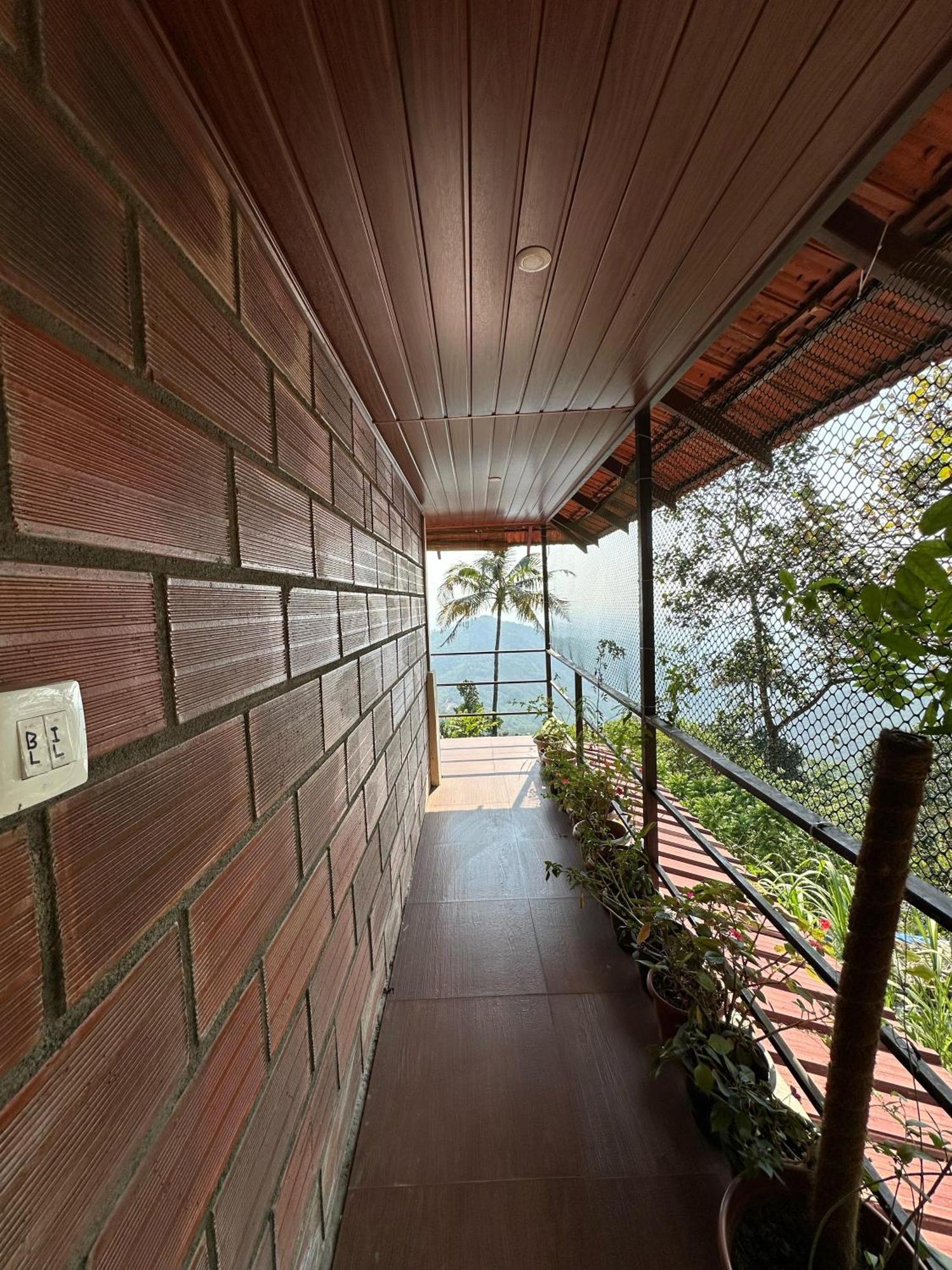 Sunset Valley Kerala Pool Resort - Monsoon Forest Cottage Stay In Idukki With Private Waterfalls, Natural Streams & Breathtaking Views Pīrmed Εξωτερικό φωτογραφία