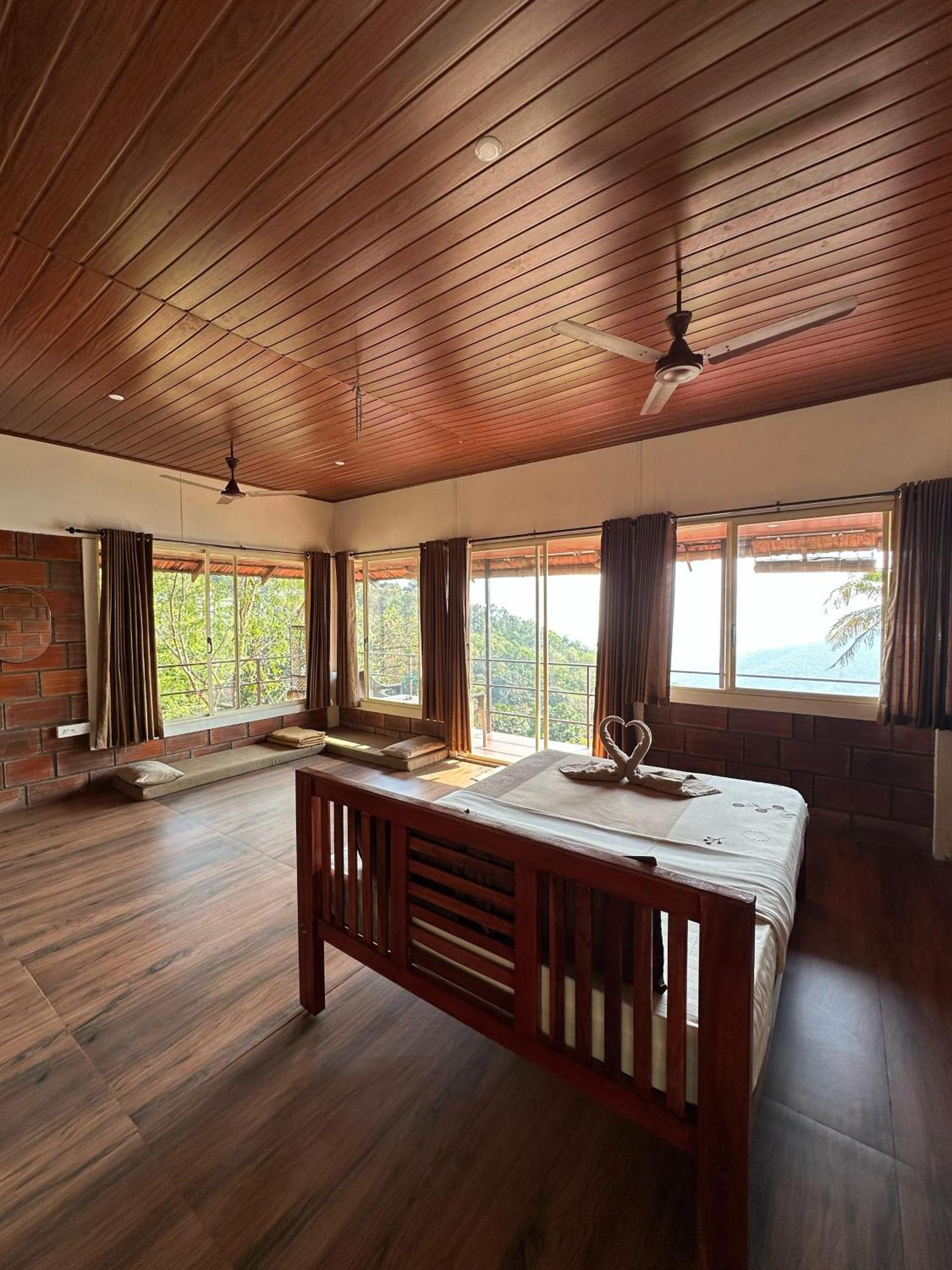 Sunset Valley Kerala Pool Resort - Serene Natural Forest Cottage Stay In Idukki With Sunrise & Sunset Panoramas, Natural Streams & Tranquil Summer Evenings Pīrmed Εξωτερικό φωτογραφία
